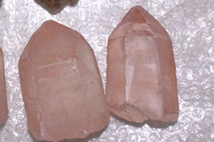 ファントム水晶原石